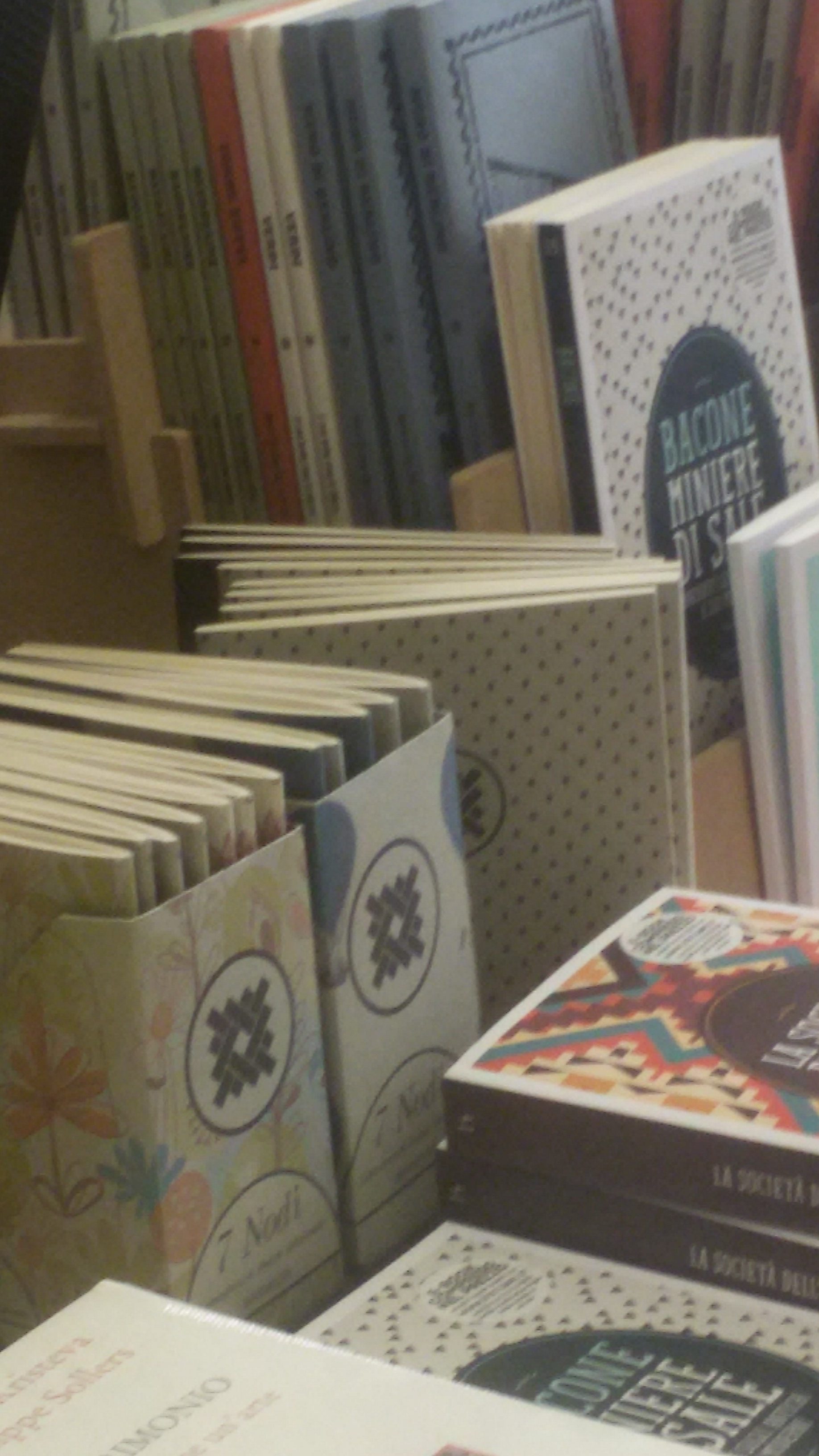 Quaderni 7 Nodi presso la libreria Assaggi (S. Lorenzo Roma)